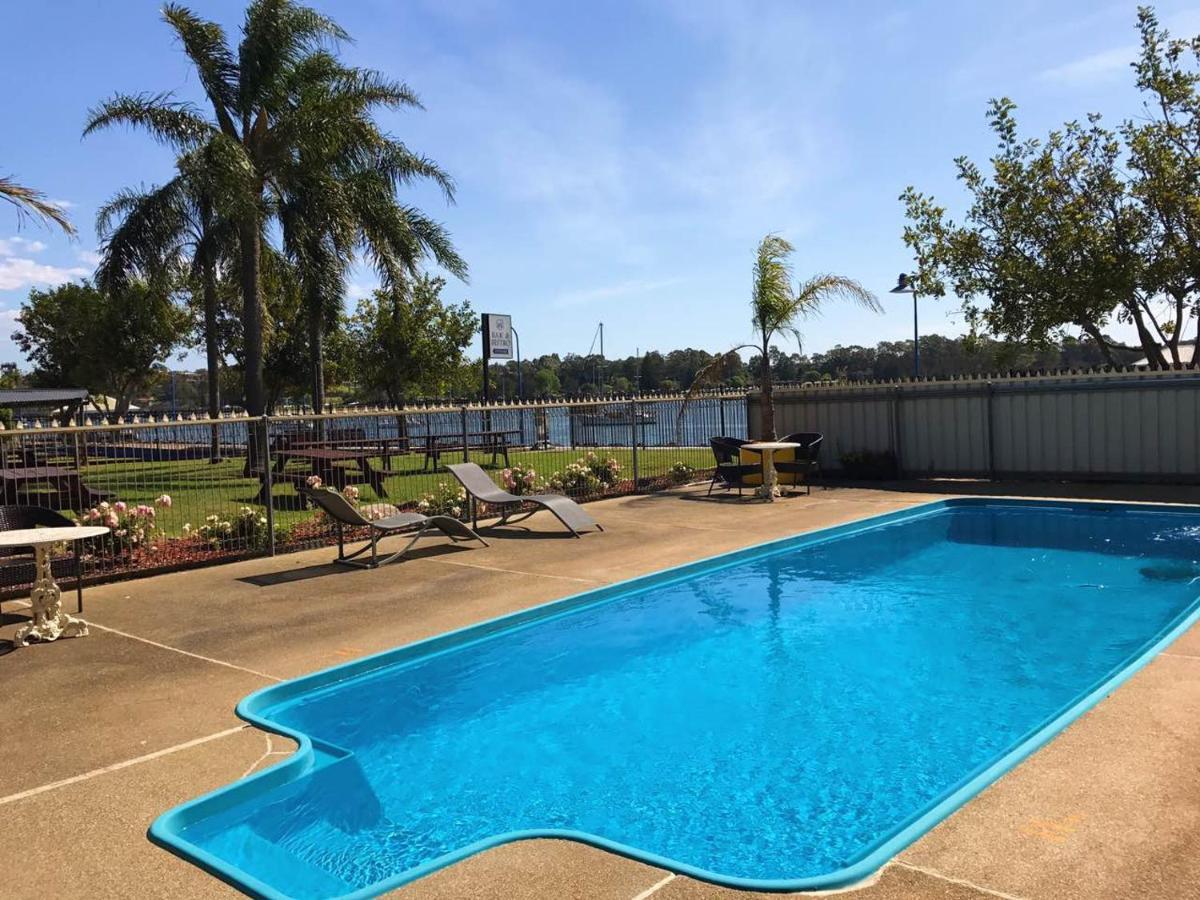 Motel Mariners On The Waterfront Batemans Bay Exterior foto