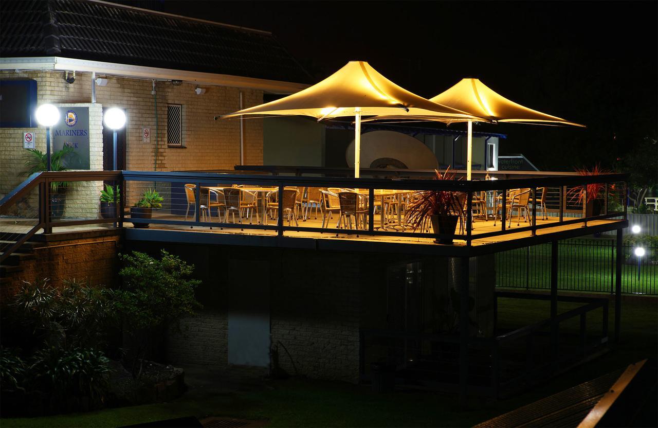 Motel Mariners On The Waterfront Batemans Bay Exterior foto