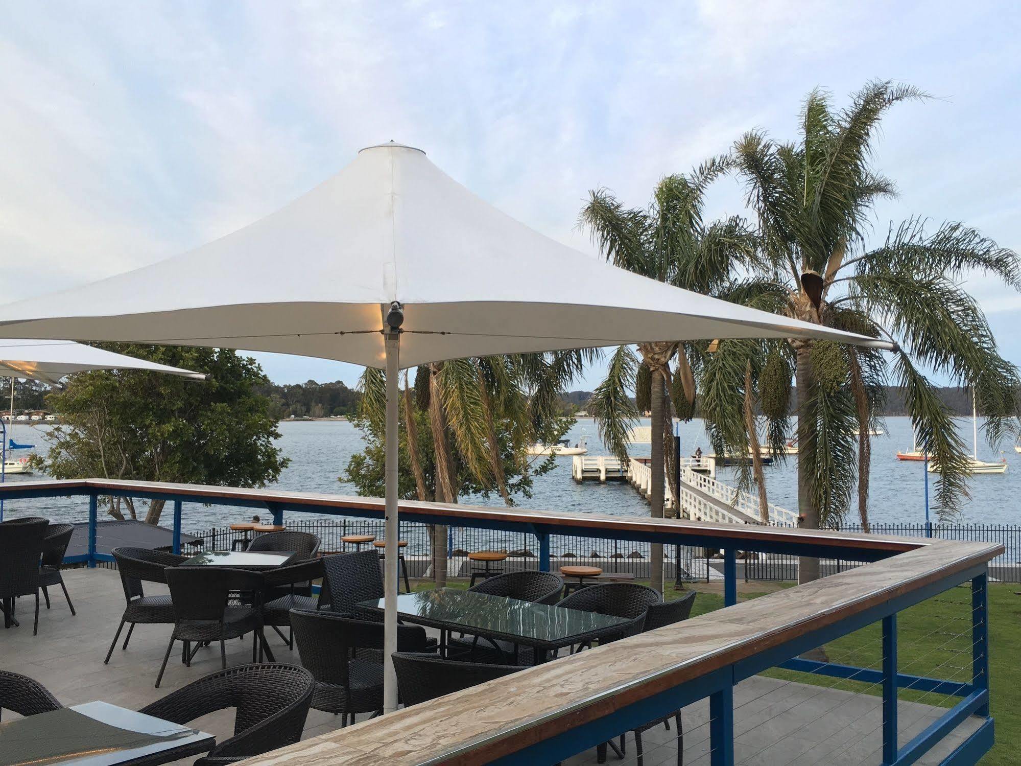 Motel Mariners On The Waterfront Batemans Bay Exterior foto