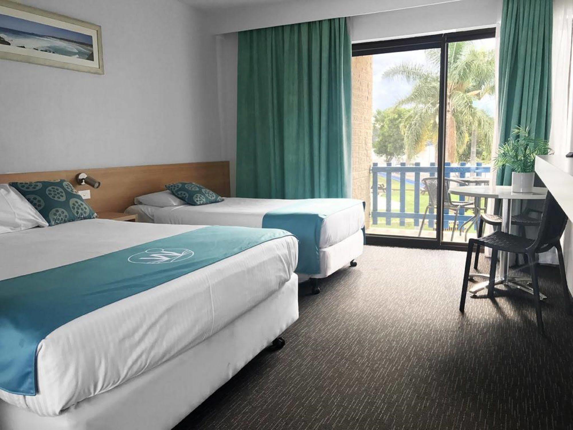 Motel Mariners On The Waterfront Batemans Bay Exterior foto